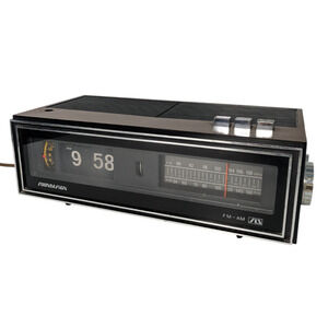 Vintage Soundesign Flip Clock Alarm with Radio #3464 Works Brown Retro 1980s